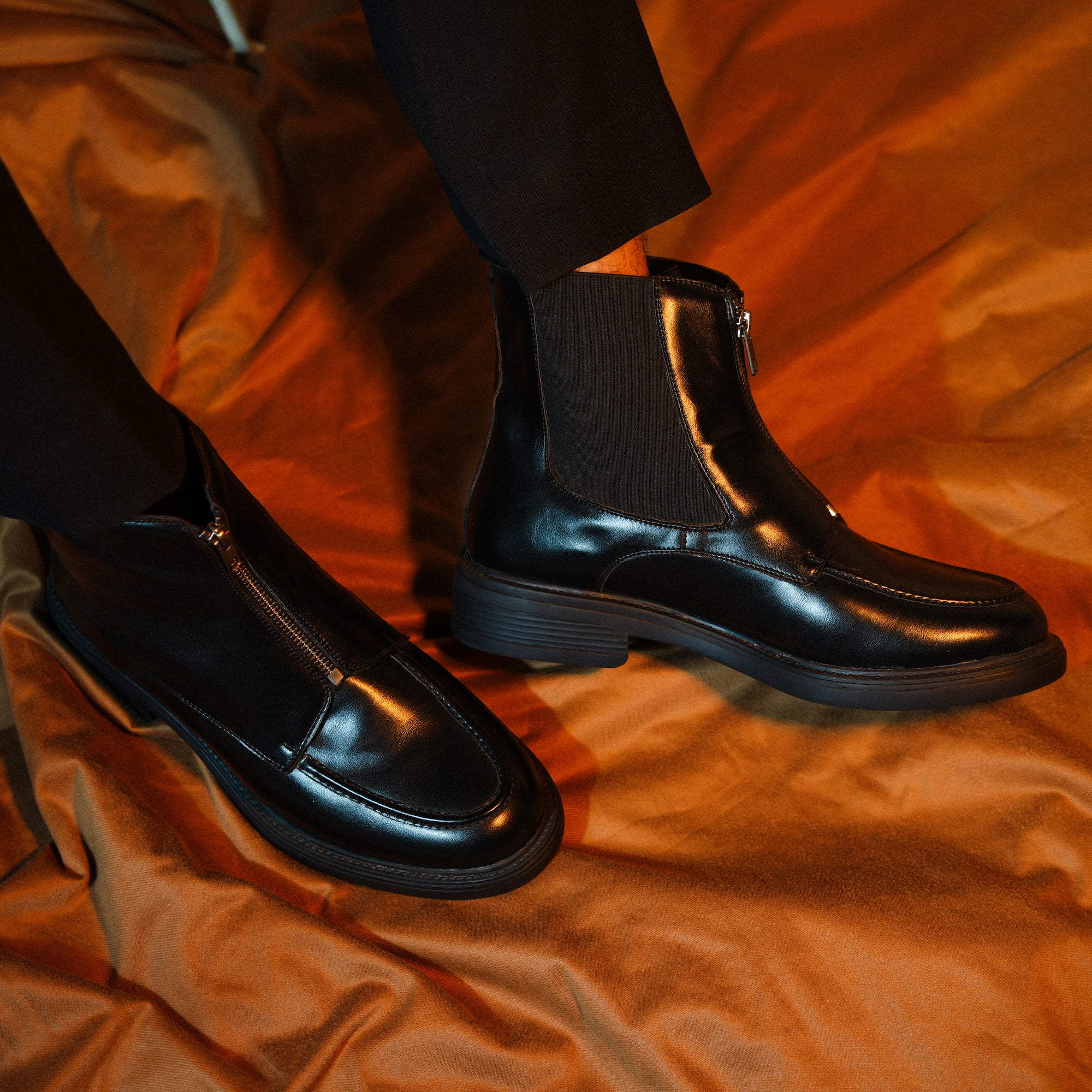 Monkstory Cosmopolitan Zip-Up Boots  - Black