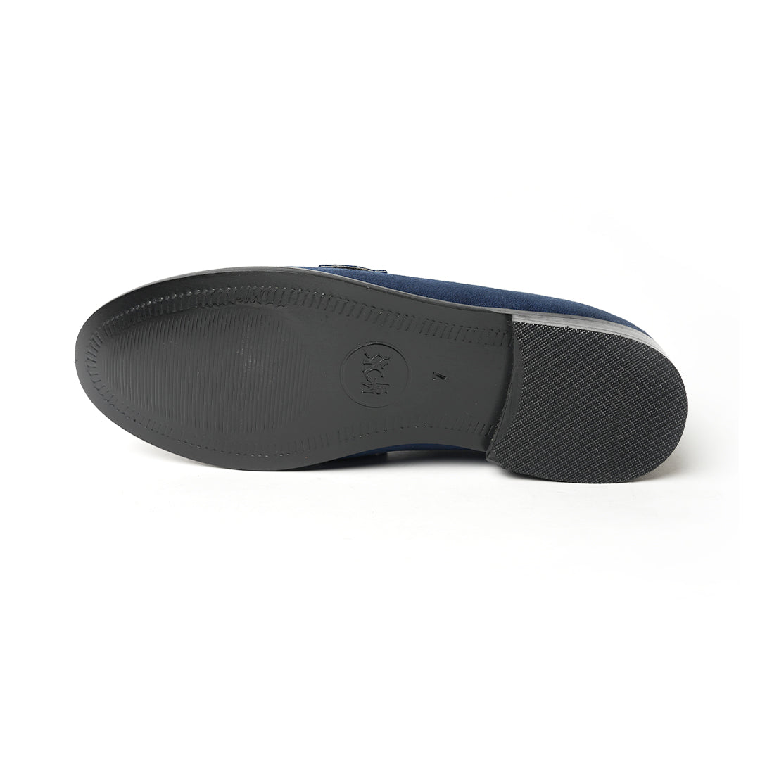 A classic Monkstory Horse-bit Tasseled Slip-Ons blue loafer exuding modern sophistication.