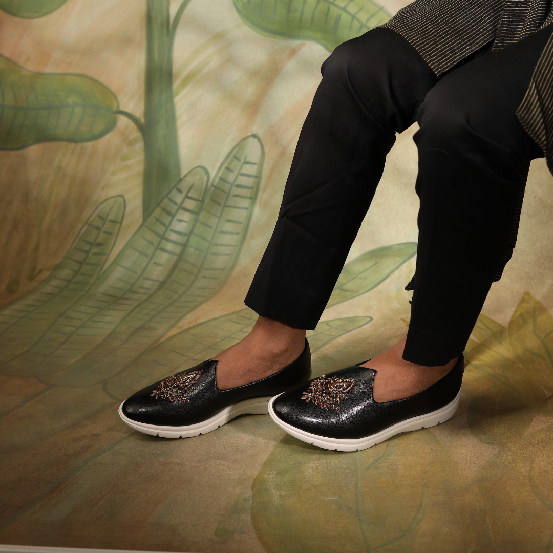 ReMx Mojari Sneakers - Black