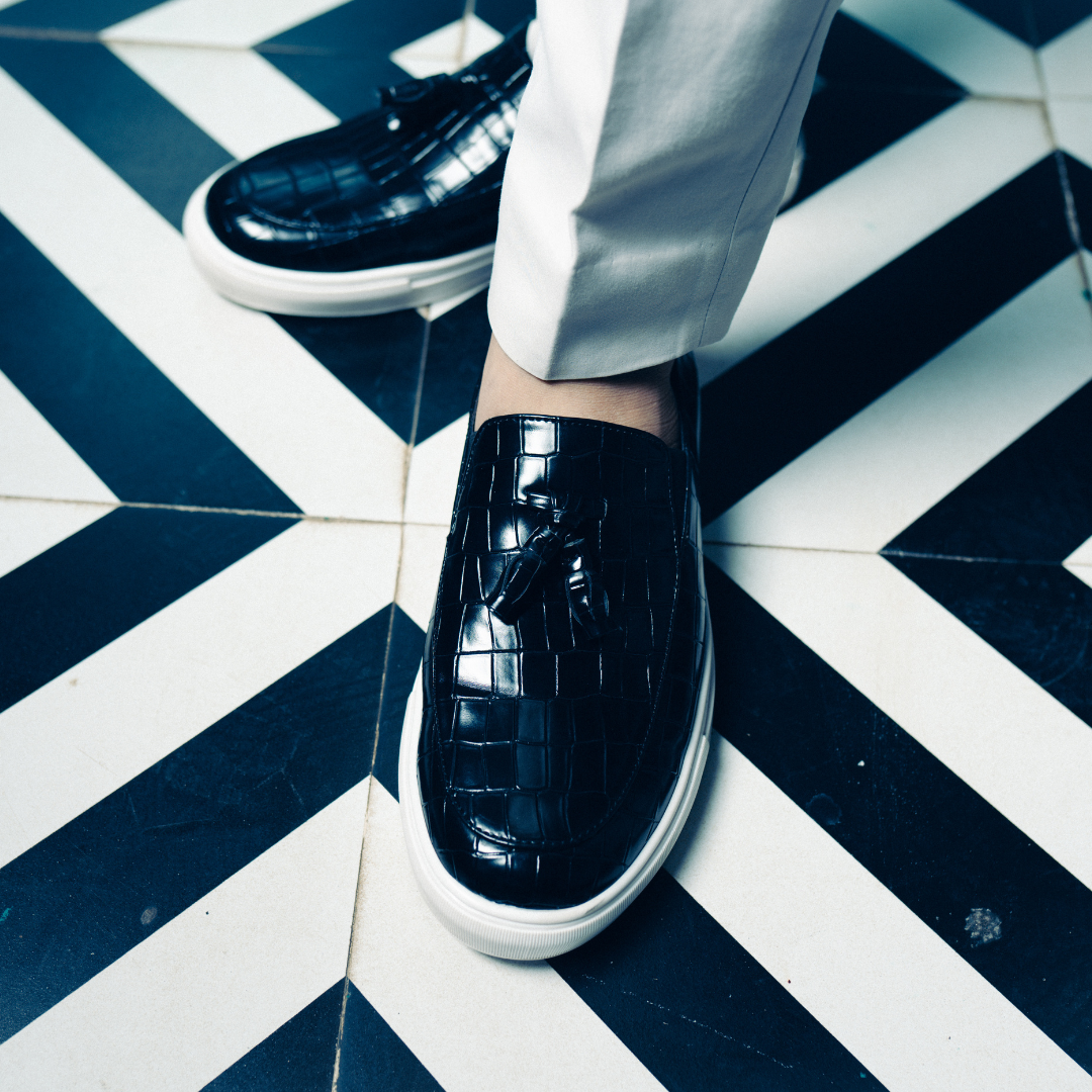 Monkstory Chic Croc Sneakers Black