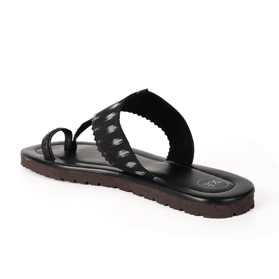 Monkstory Ikat Kolhapuri Sandals