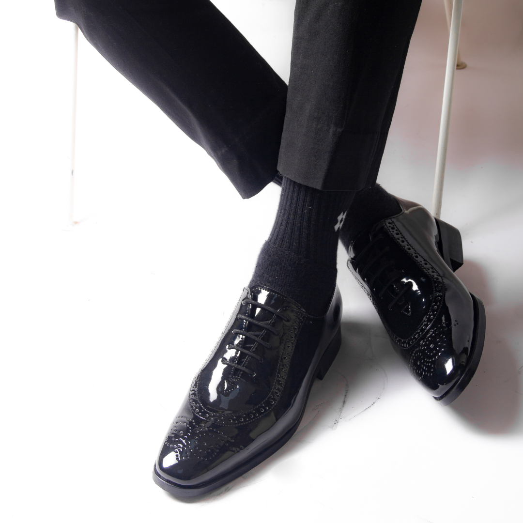 Glossy shop black shoes